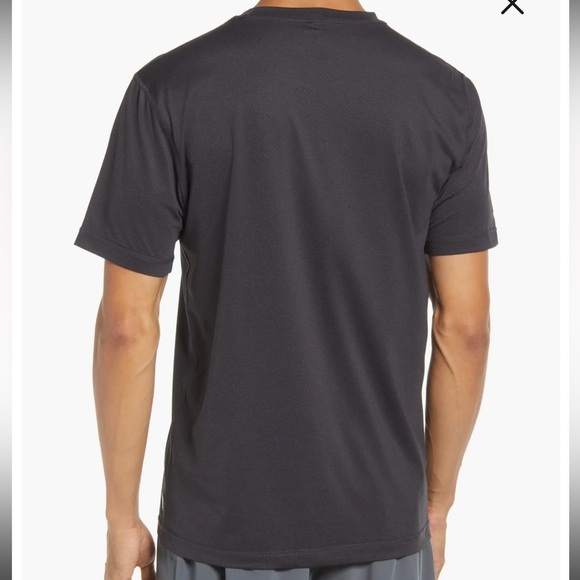 Vuori Tradewind Performance Tee - Picture 3 of 8